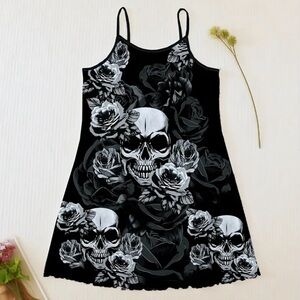NWT Skull & Rose Sleep Dress, SM